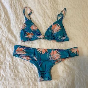 Midori Protea set (Cami top and Brayden bottom, S